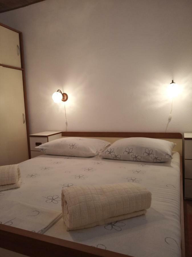 Apartman Mijic 트로기르 외부 사진